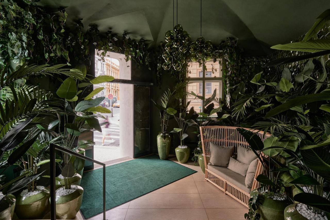 Falkensteiner Boutique Hotel Prague Luaran gambar The entrance to the hotel