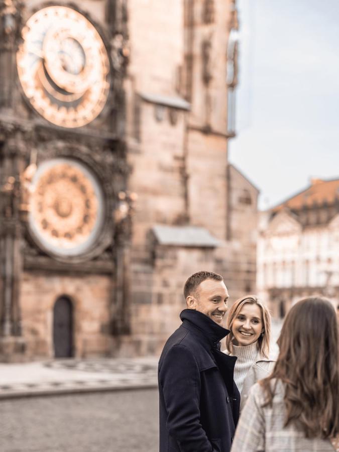 Falkensteiner Boutique Hotel Prague Luaran gambar The clock tower of the church