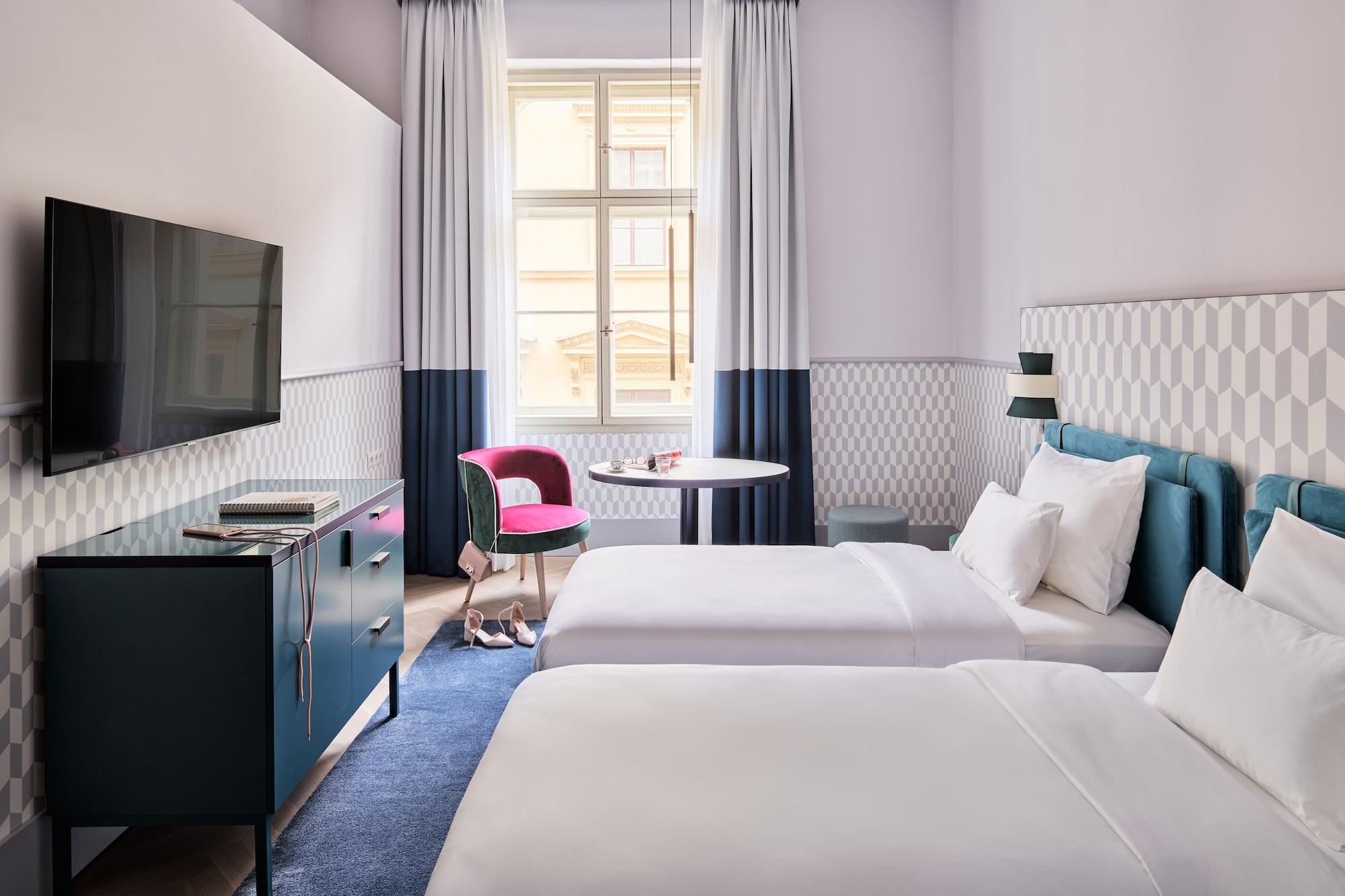Falkensteiner Boutique Hotel Prague Luaran gambar A room at the Hotel Zags