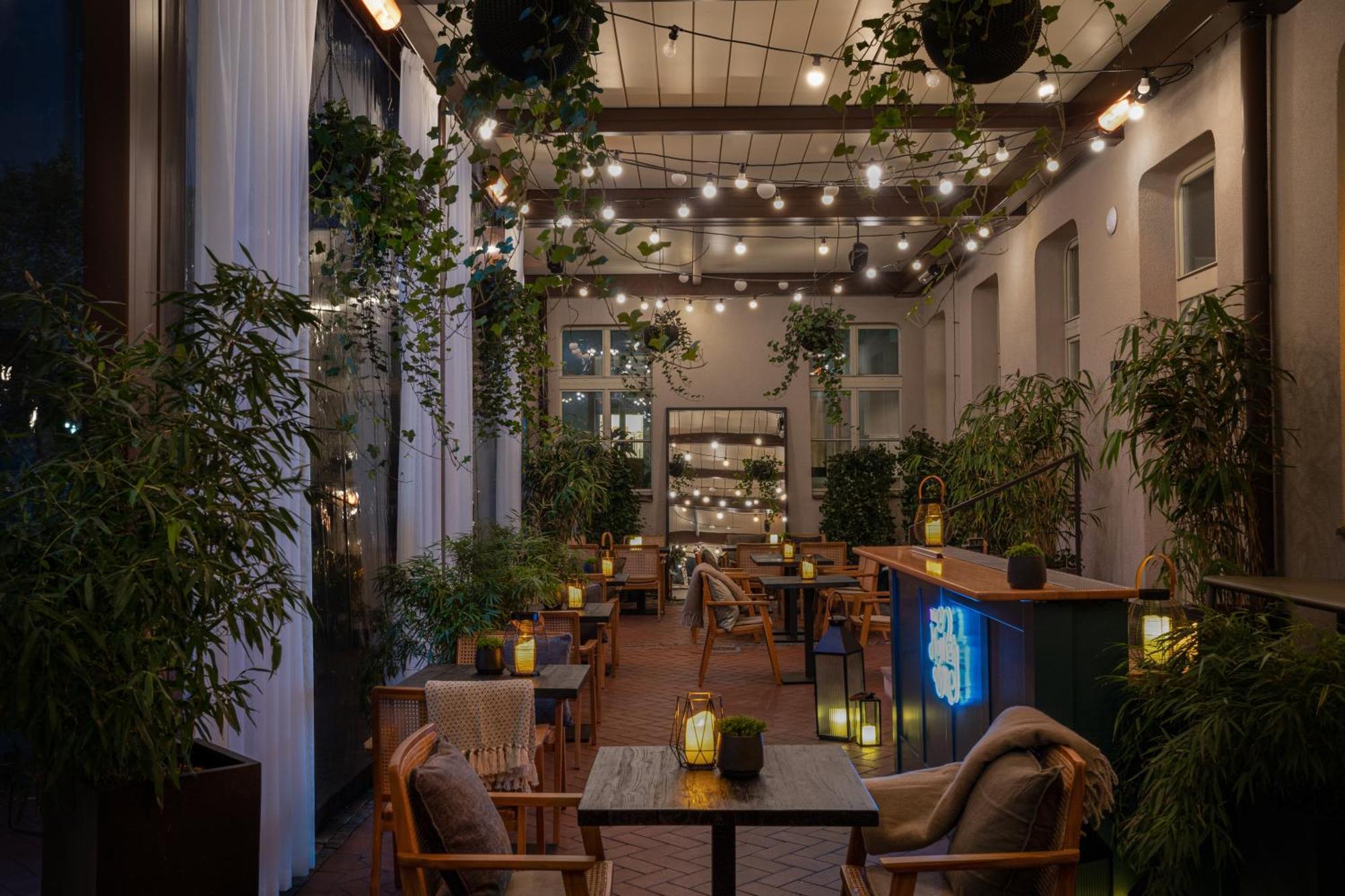 Falkensteiner Boutique Hotel Prague Luaran gambar The Garden